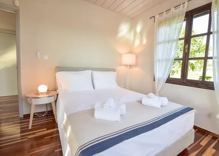 Alexandre Maison Beachfront Vacation Gialova
