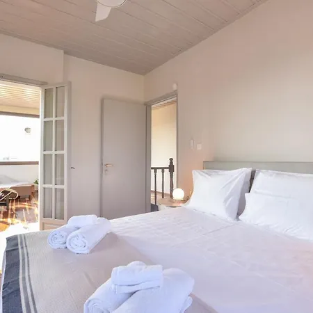 Alexandre Maison Beachfront Vacation Gialova