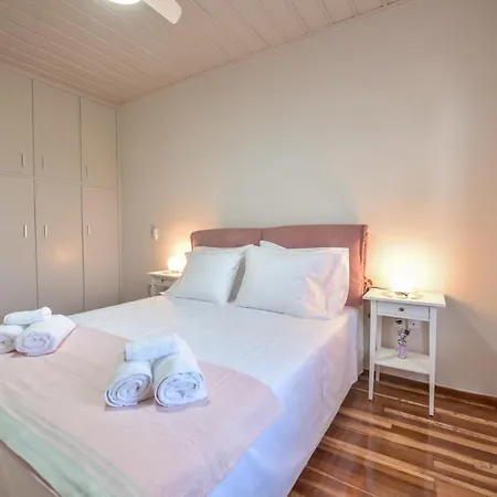 Alexandre Maison Beachfront Vacation Tatil Evi *