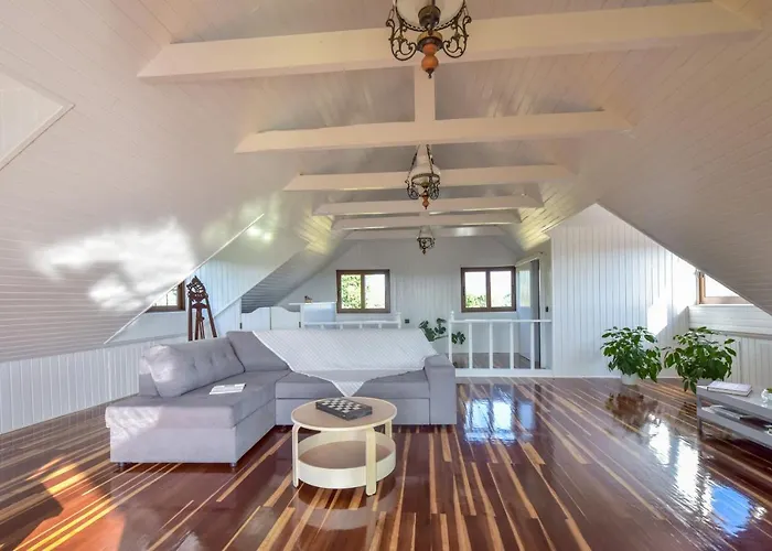 Alexandre Maison Beachfront Vacation Tatil Evi