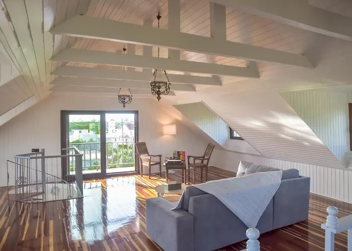 Alexandre Maison Beachfront Vacation Tatil Evi