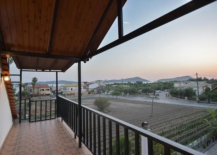 Alexandre Maison Beachfront Vacation Tatil Evi *